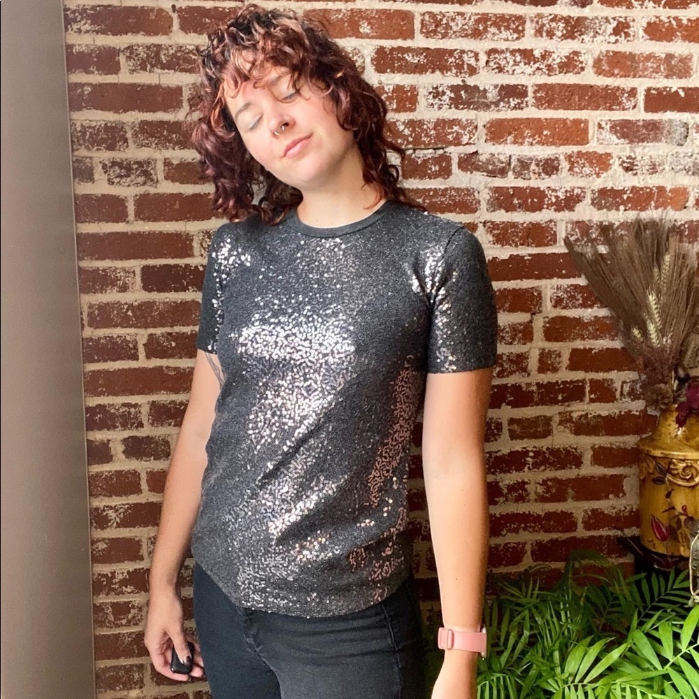NWT DKNY black sequin short sleeve top